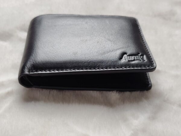 Genuine Cow Leather Wallet for Men (Black) | Premium Minimal Wallet with Wooden Gift Box – Aurniq - Image 4